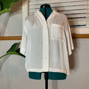 NWOT H&M White Short Sleeve Button Down